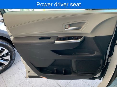 Used 2024 Toyota Sienna XLE w/ XLE Plus Package AWD/4WD image 12