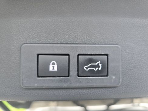 Used 2020 Subaru Ascent Premium w/ Convenience Package AWD/4WD image 19