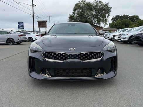 Used 2019 Kia Stinger GT1 RWD image 2