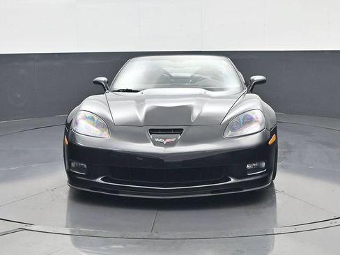 Used 2013 Chevrolet Corvette 427 w/ 1SB Preferred Equipment Group RWD image 2