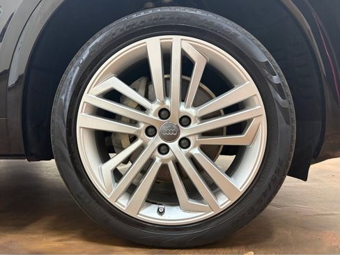 Used 2019 Audi Q5 2.0T Premium Plus AWD/4WD image 12