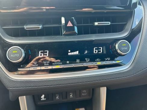 Used 2023 Toyota Corolla Cross AWD Hybrid w/ Convenience Package image 21