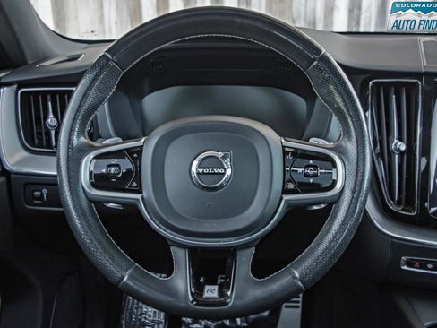 Used 2018 Volvo XC60 T6 R-Design w/ Convenience Package AWD/4WD image 15