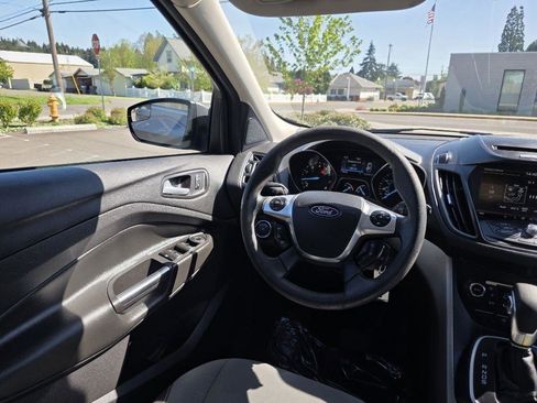 Used 2014 Ford Escape SE w/ Equipment Group 201A AWD/4WD image 10