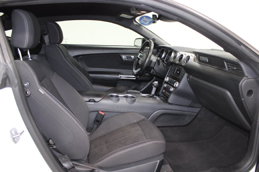 Certified 2021 Ford Mustang Coupe w/ Black Accent Package RWD image 24