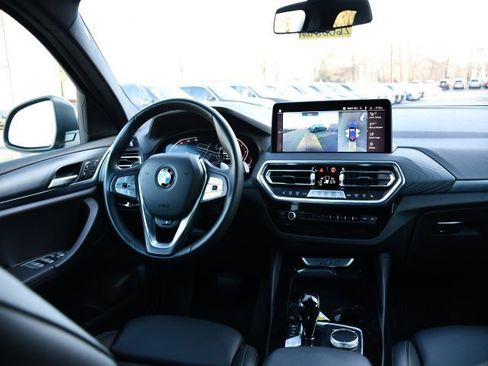 Used 2024 BMW X4 xDrive30i image 17