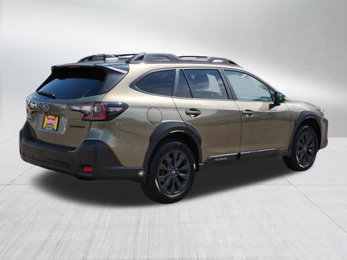 Used 2023 Subaru Outback Onyx Edition AWD/4WD image 7