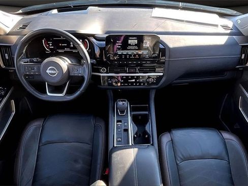 Certified 2023 Nissan Pathfinder Platinum w/ Lighting Package (N93) image 14