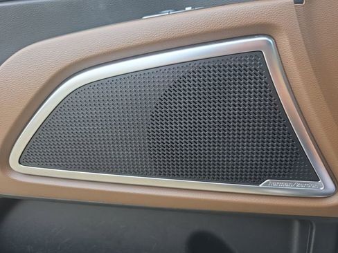 Used 2021 Kia Telluride SX w/ SX Prestige Package image 43