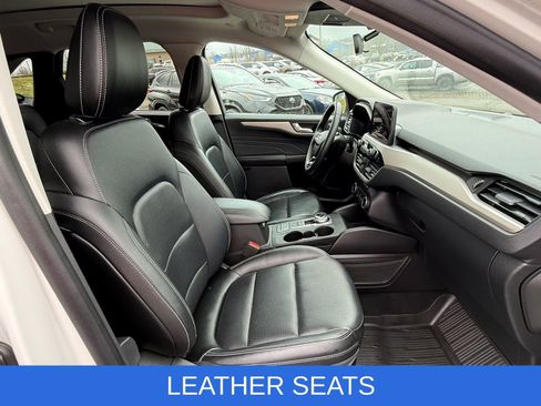 Used 2022 Ford Escape SEL w/ Technology Package image 21