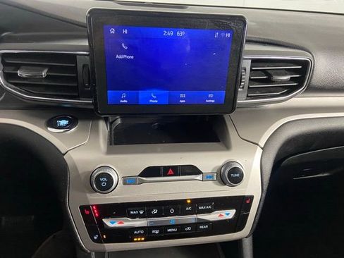Used 2022 Ford Explorer XLT w/ Equipment Group 202A image 21