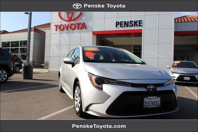 Used 2025 Toyota Corolla LE FWD image 1