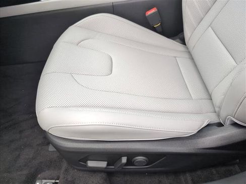 New 2026 Hyundai Elantra Limited image 4