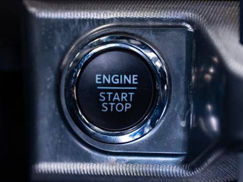 Used 2024 Ford F150 Lariat AWD/4WD image 35