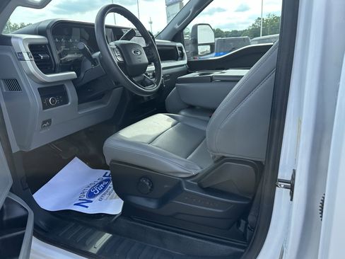 Used 2023 Ford F250 XL w/ 360-Degree Camera Package AWD/4WD image 12