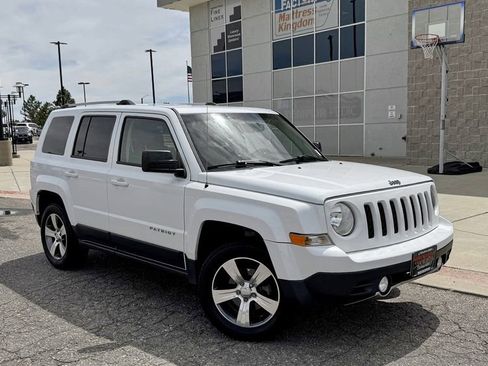 Used 2017 Jeep Patriot High Altitude AWD/4WD image 2