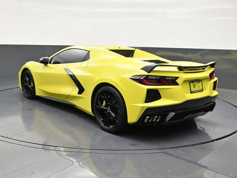 Used 2022 Chevrolet Corvette Stingray Preferred Conv w/ Z51 Performance Package RWD image 3