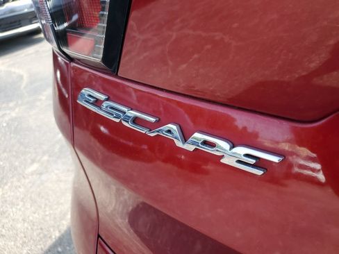 Used 2018 Ford Escape SEL AWD/4WD image 28