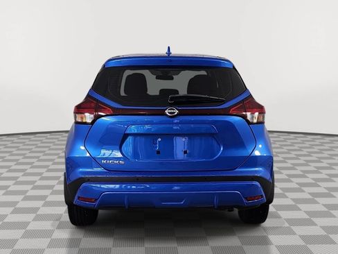 Used 2023 Nissan Kicks S FWD image 7