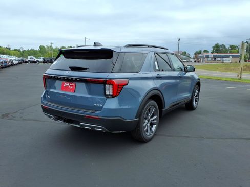New 2026 Ford Explorer Active w/ Active Comfort Package AWD/4WD image 3