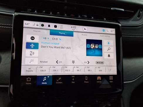 Used 2023 Jeep Grand Cherokee L Limited image 18