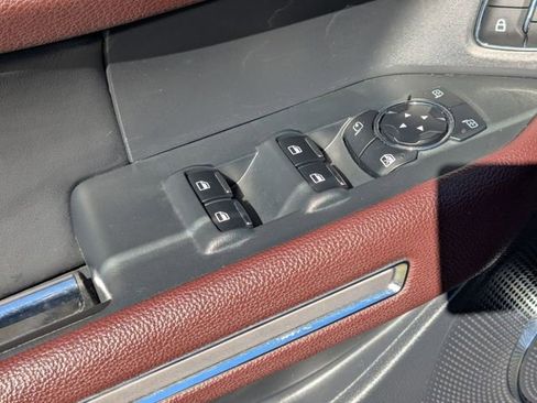 Used 2024 Ford Expedition Limited image 14