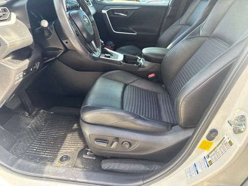 Used 2021 Toyota RAV4 XSE w/ XSE Grade Weather Package AWD/4WD image 22