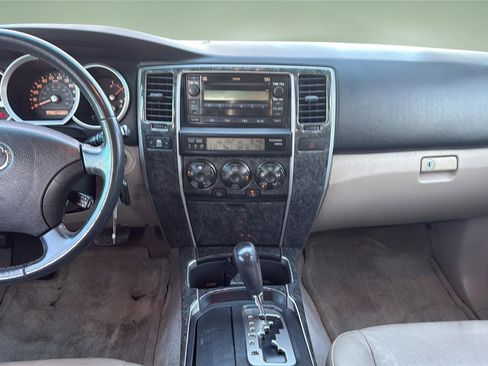 Used 2006 Toyota 4Runner SR5 image 9