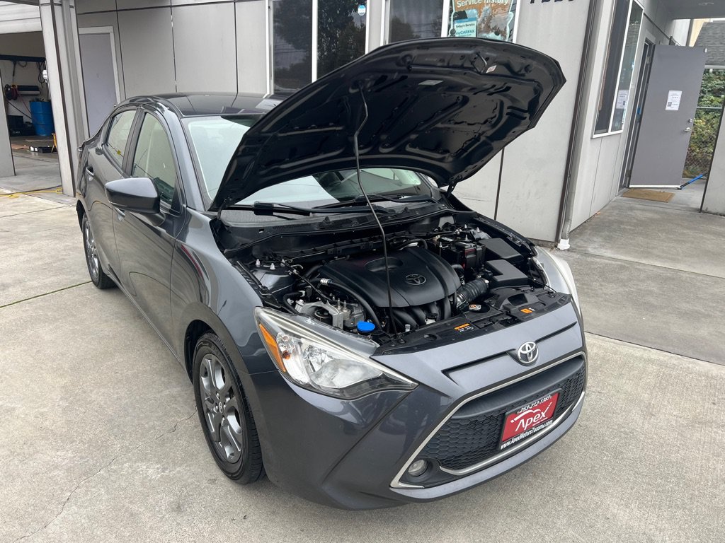Used 2019 Toyota Yaris LE FWD image 9