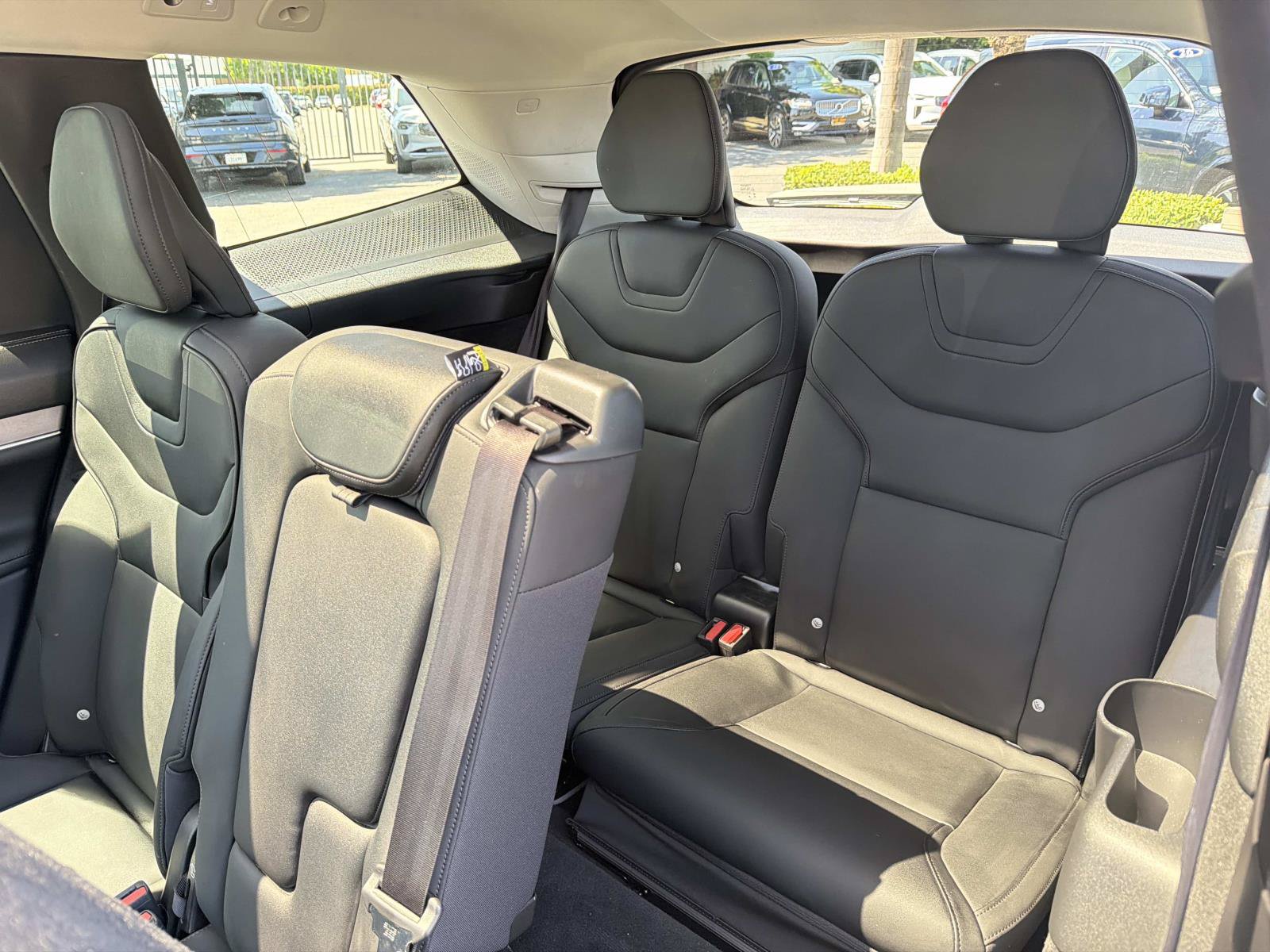 Certified 2025 Volvo EX90 Plus AWD/4WD image 23