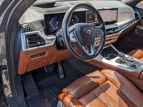 Certified 2025 BMW ALPINA XB7 AWD/4WD image 8