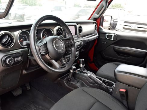 Used 2018 Jeep Wrangler Unlimited Sport S AWD/4WD image 15