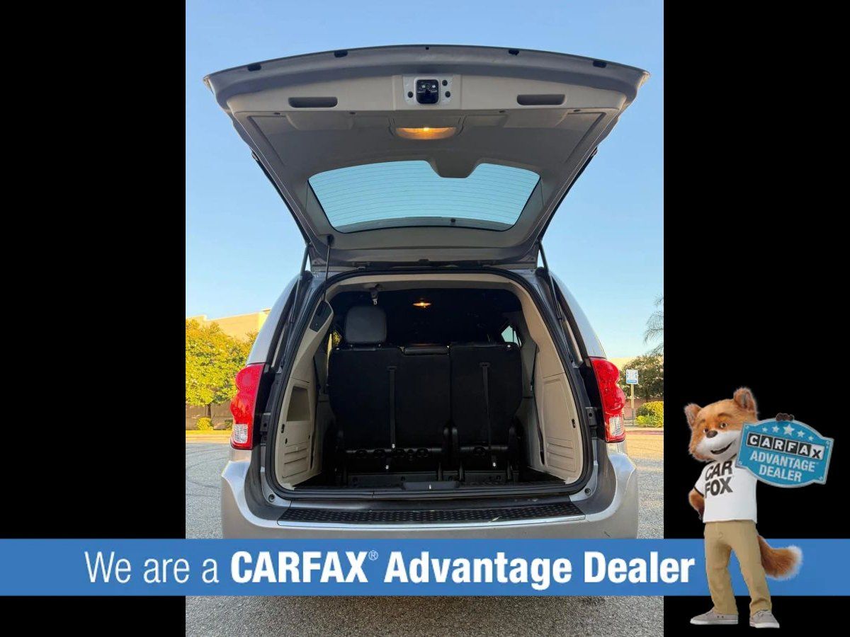 Used 2018 Dodge Grand Caravan SXT FWD image 26