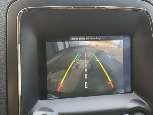 Used 2018 Dodge Durango GT image 17