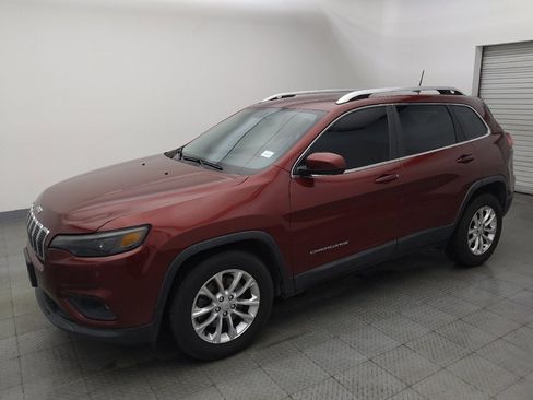 Used 2019 Jeep Cherokee Latitude w/ Popular Appearance Group image 2