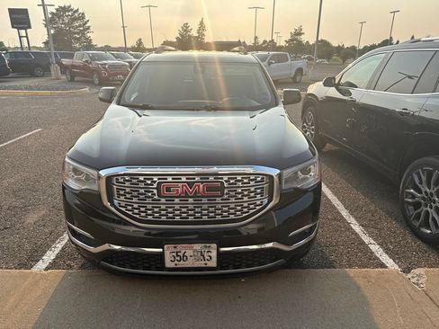Used 2018 GMC Acadia Denali AWD/4WD image 2