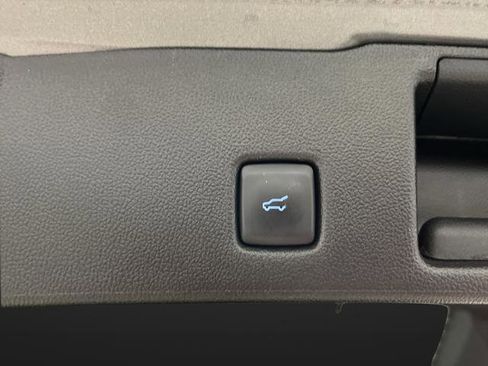 Used 2025 Ford Escape Platinum image 15