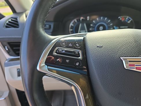 Used 2019 Cadillac Escalade ESV Premium Luxury RWD image 22