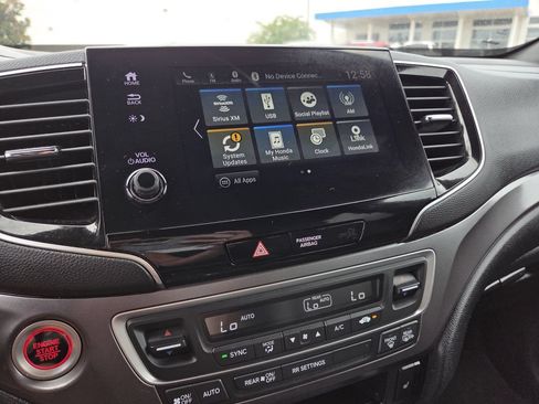 Used 2025 Honda Passport EX-L image 10