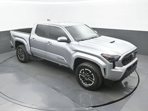 Used 2025 Toyota Tacoma TRD Sport RWD image 28