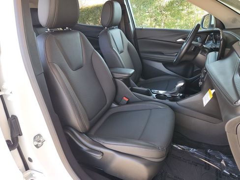 Used 2025 Buick Encore GX Preferred image 15