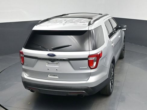 Used 2017 Ford Explorer XLT w/ Equipment Group 202A image 42