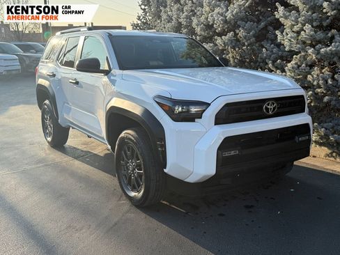 Used 2025 Toyota 4Runner SR5 image 13