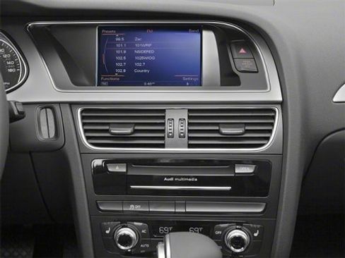 Used 2013 Audi A4 Premium Plus w/ Premium Plus Pkg image 9