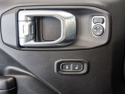 Certified 2021 Jeep Wrangler Unlimited Rubicon w/ LED Lighting Group image 11