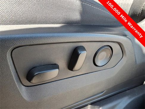 Used 2023 Chevrolet Silverado 1500 Custom image 16