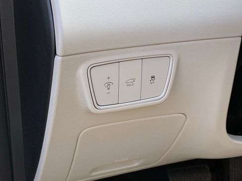 Used 2024 Hyundai Tucson Limited image 11