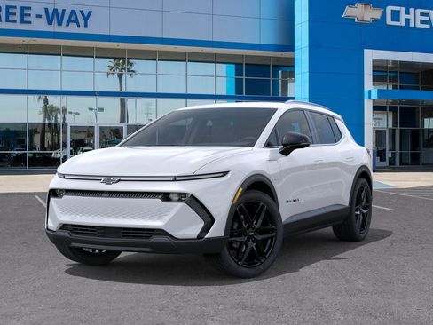 New 2026 Chevrolet Equinox EV LT w/ LPO, Blackout Package image 6