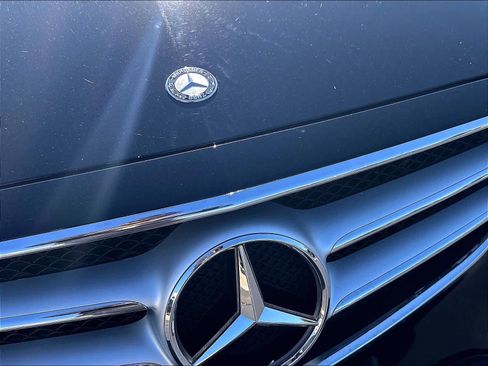 Used 2016 Mercedes-Benz E 350 Sedan image 31