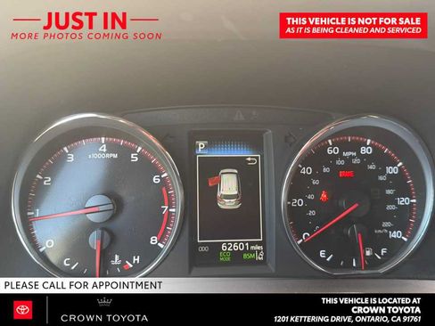Used 2017 Toyota RAV4 SE w/ Power Special Value Package FWD image 9